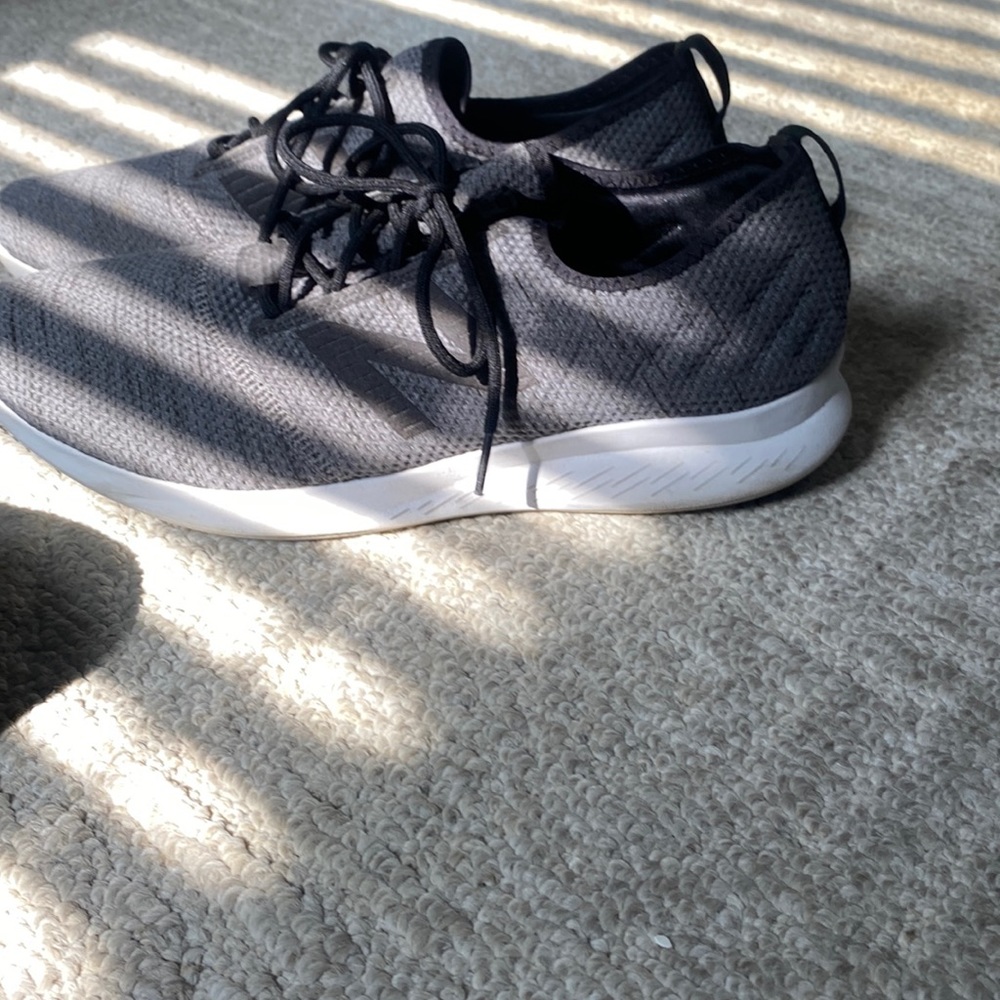 New balance shoes